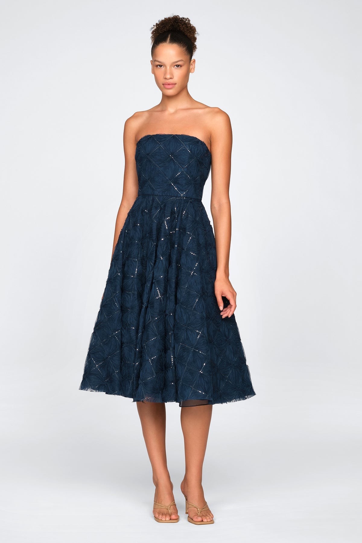 Theia Robe Cocktail en Tulle Texturé Anna