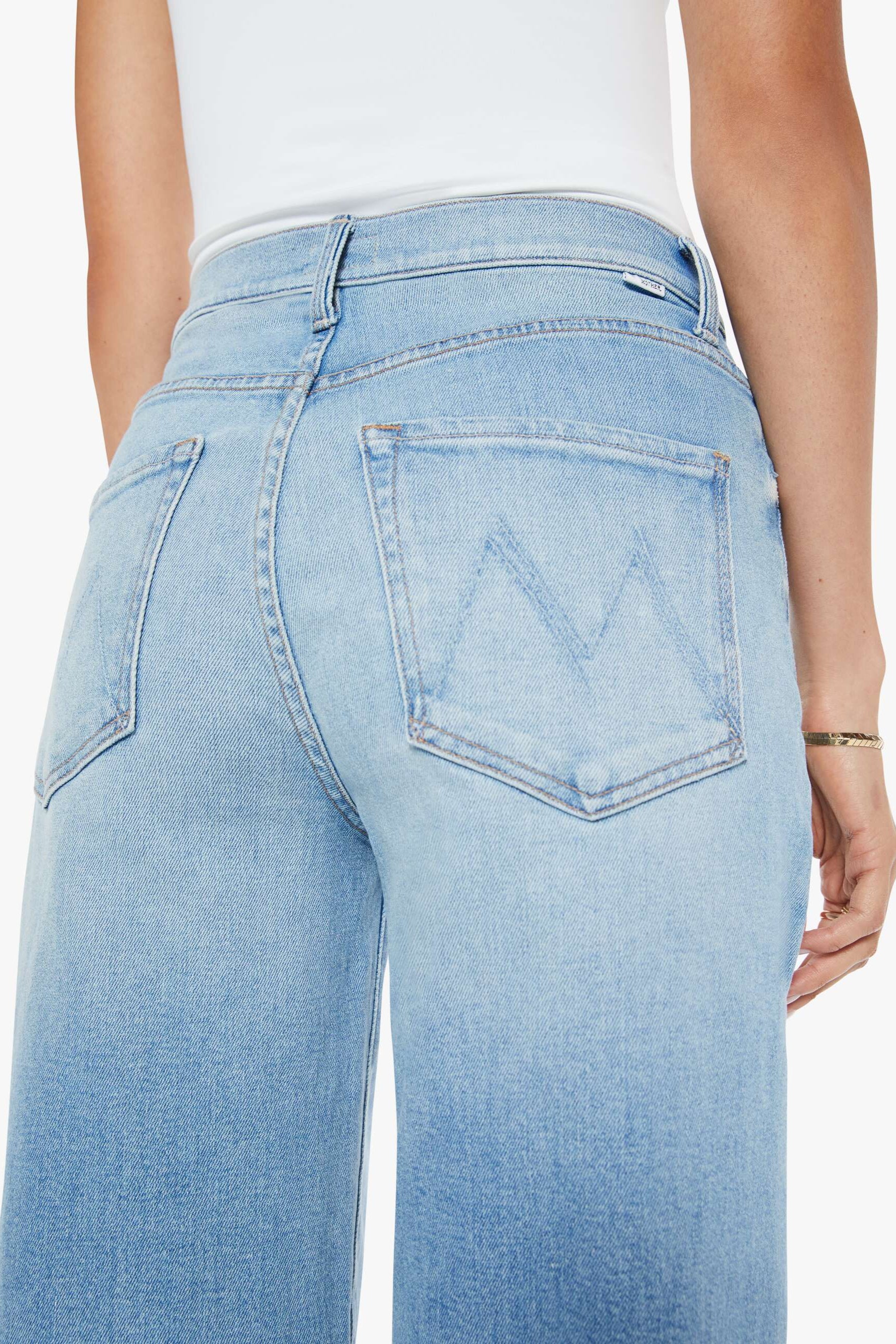 Mother The Ditcher Roller Zip Sneak Jean – Très Chic