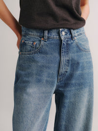 DL1961 Taylor Relaxed Barrel Ultra High Rise 31" Jeans