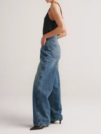DL1961 Taylor Relaxed Barrel Ultra High Rise 31" Jeans
