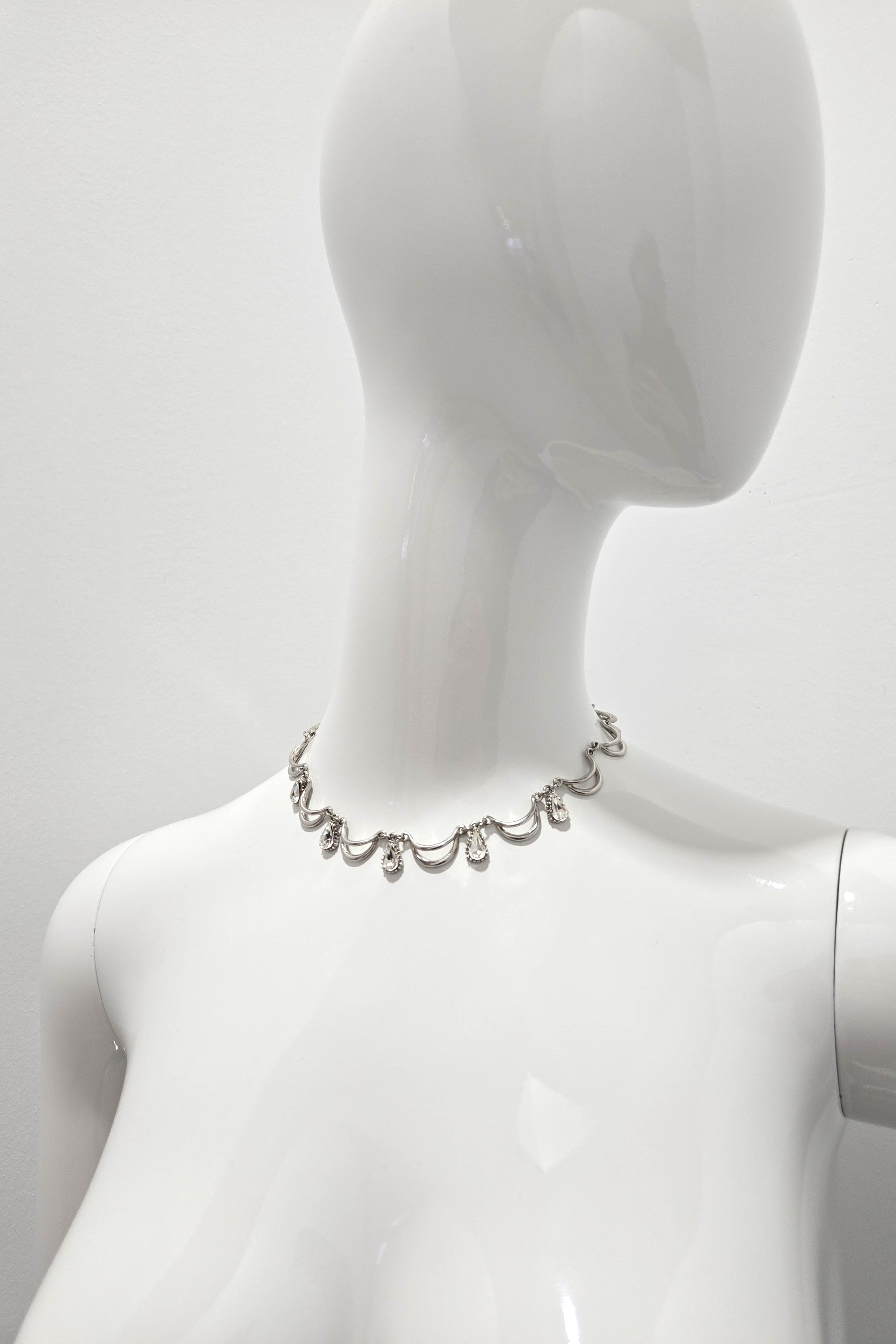 Elen Henderson Silver Pear Shape Necklace With Earrings