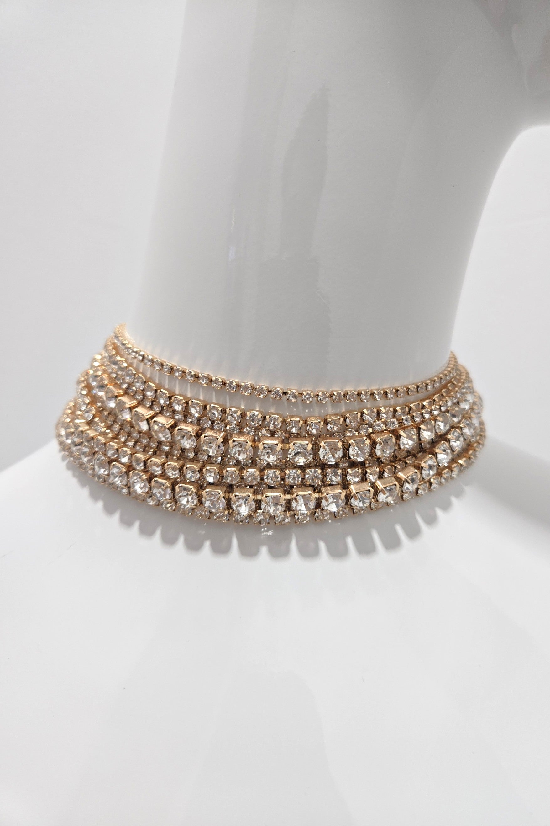 Tres Chic Embellished Crystals Golden Necklace