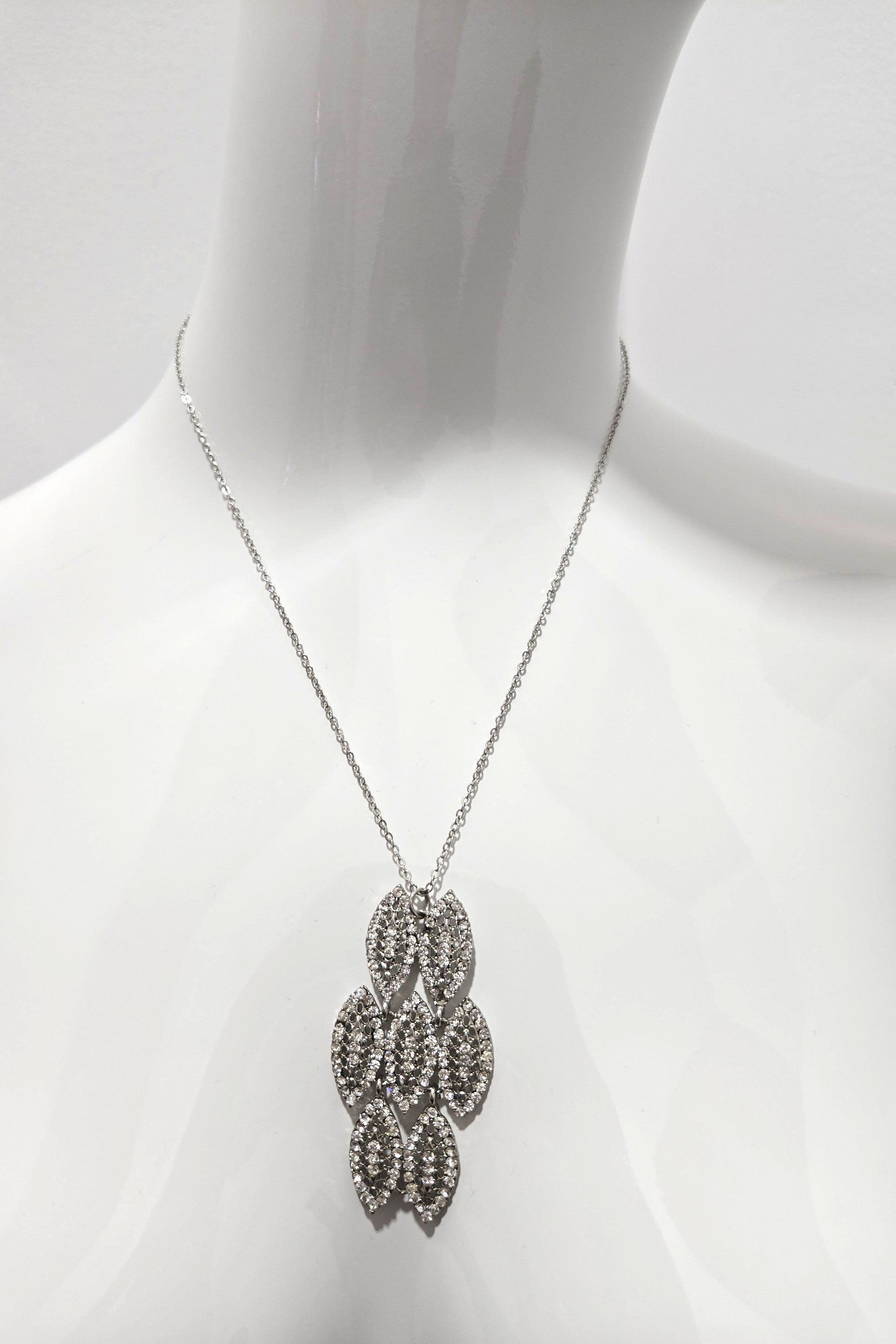 Tres Chic Silver-Crystal 7 Leaf Necklace