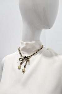 Tres Chic Golden-Black Necklace with Hearts