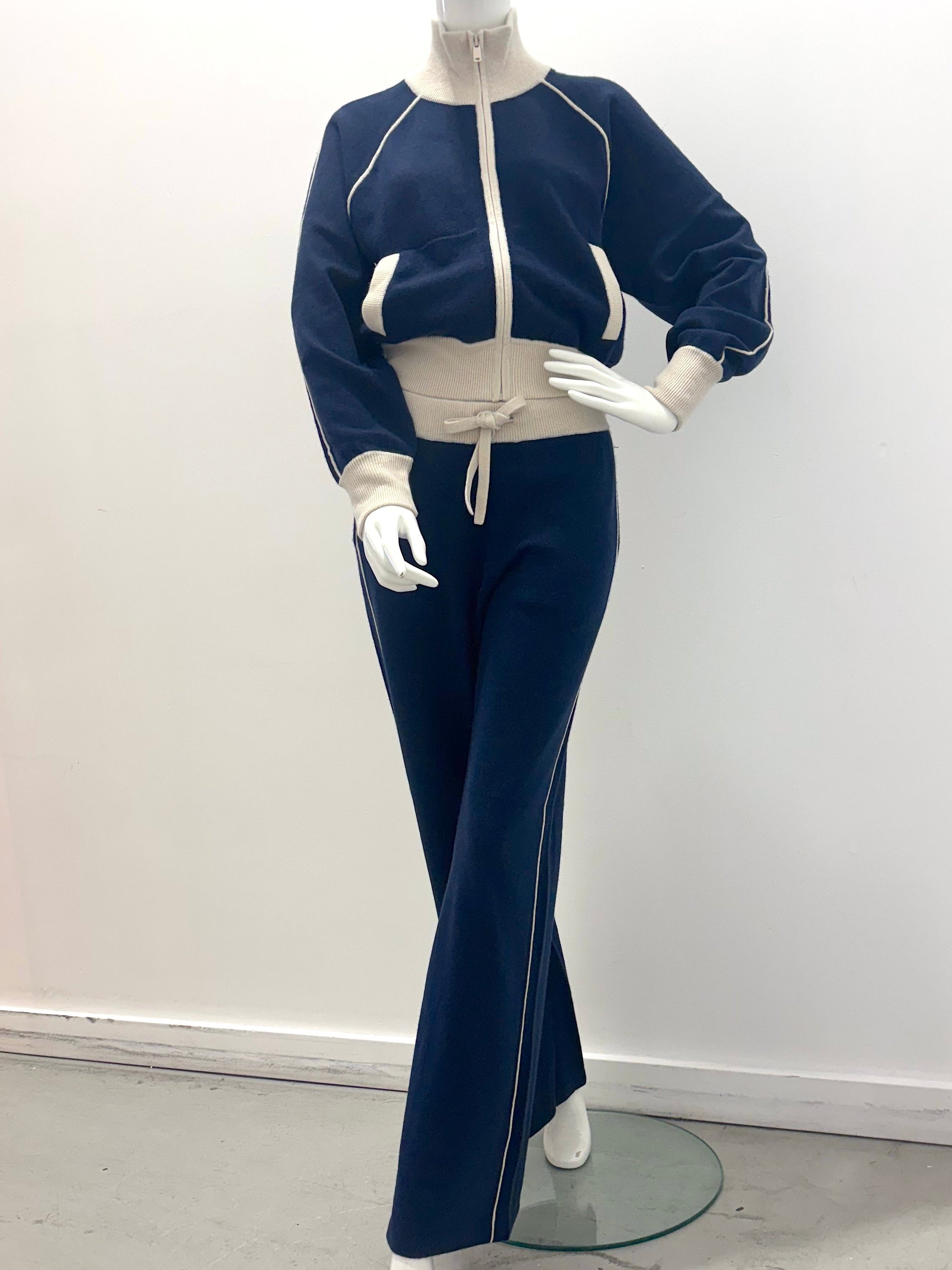 Pantalon de survêtement en mélange de cachemire White + Warren 21848, marine et ivoire