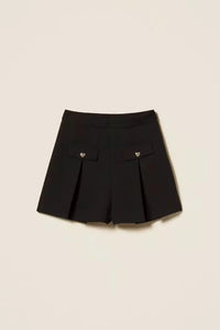 Twinset Crêpe shorts with heart-shaped buttons - Black