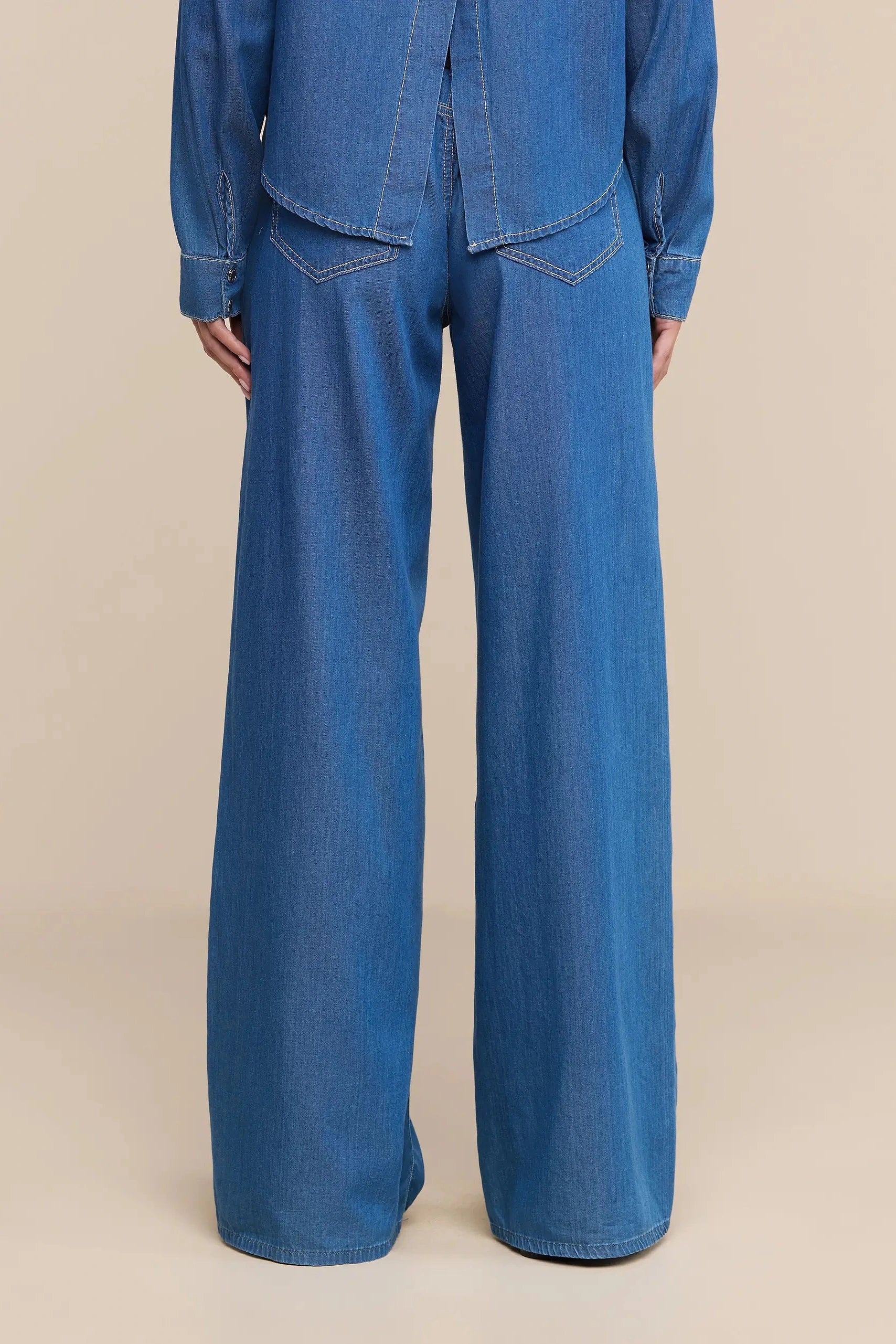 L'Agence Alicent High Rise Sneaker Wide Leg Cherokee