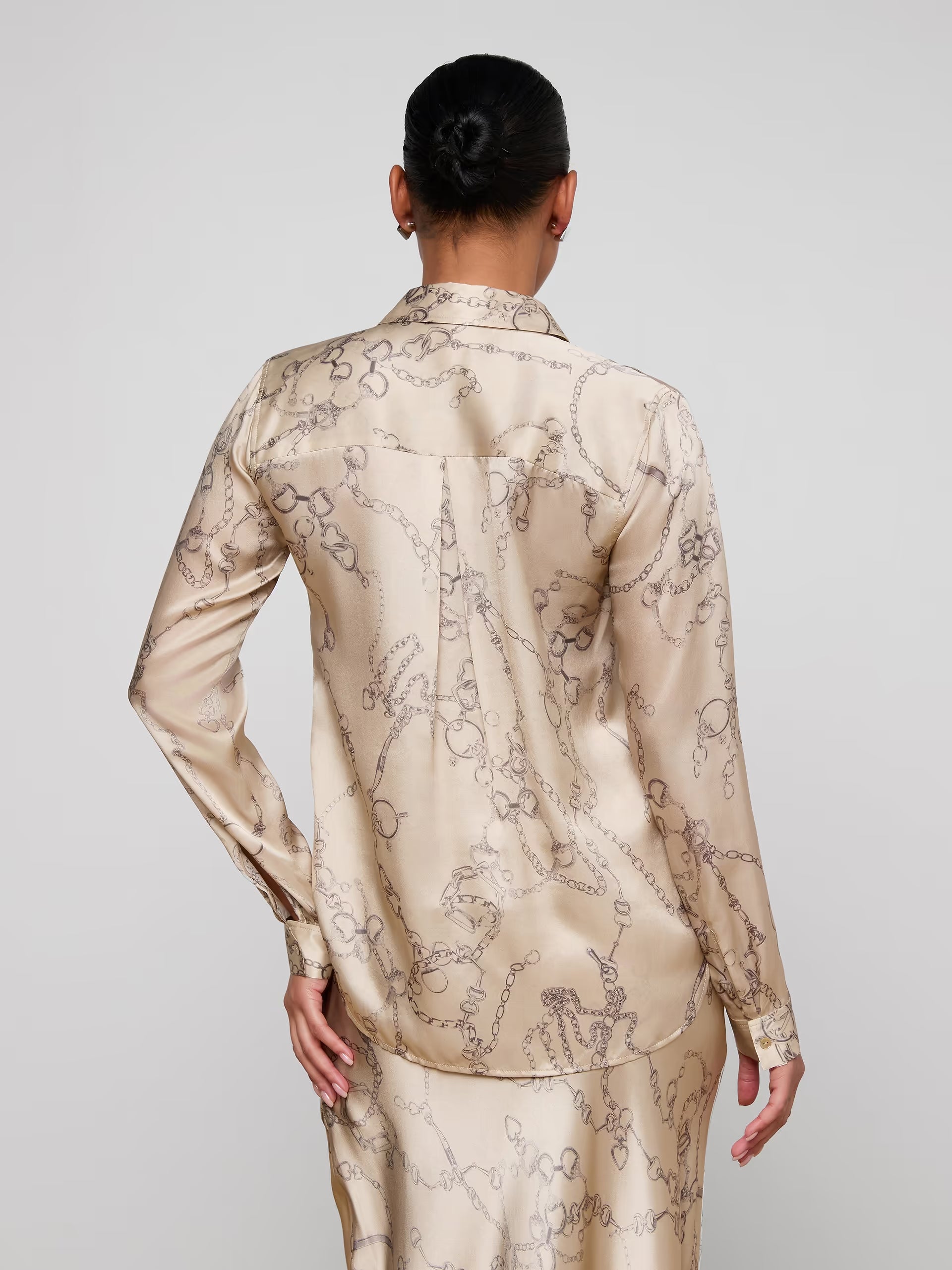 L'Agence Tyler Silk Blouse Soft Macadamia Multi Small Horsebit Chain