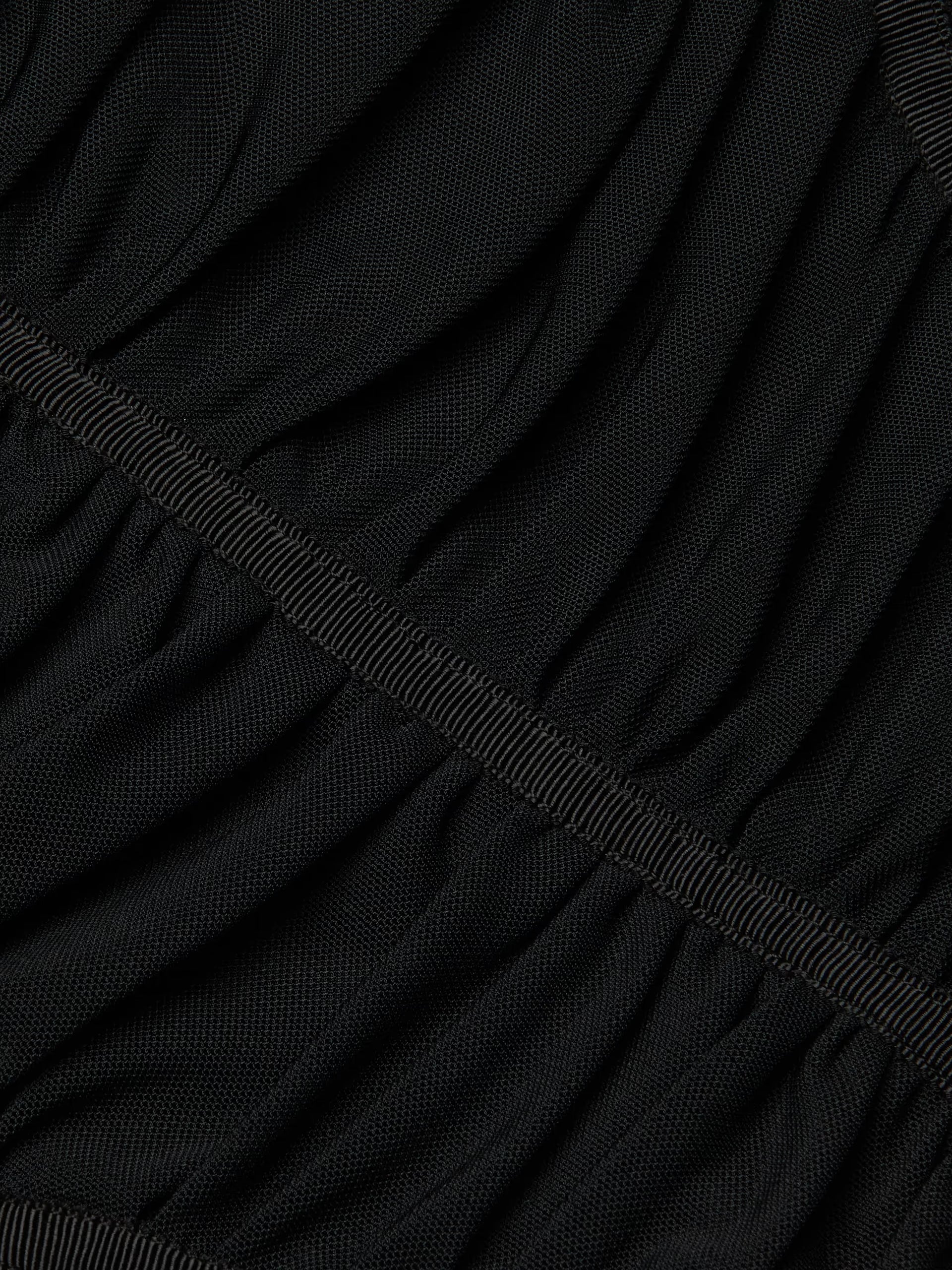 Le haut corset en maille de l’agence Asuka