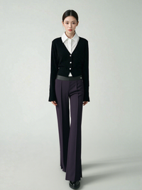 Changement de pantalon Flora