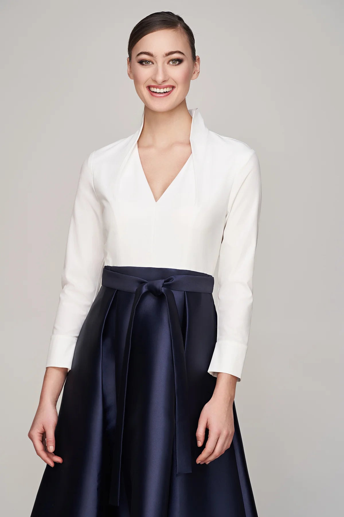 La Petite Robe de Chloe Phoebe Gown White/Dark Twilight