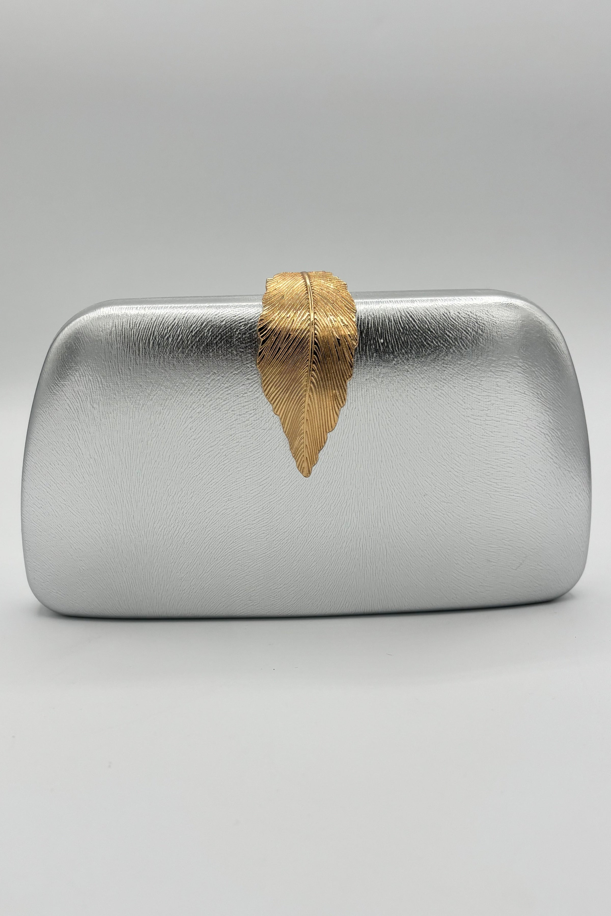 Tres Chic Tres Chic Leaf Clutch Silver