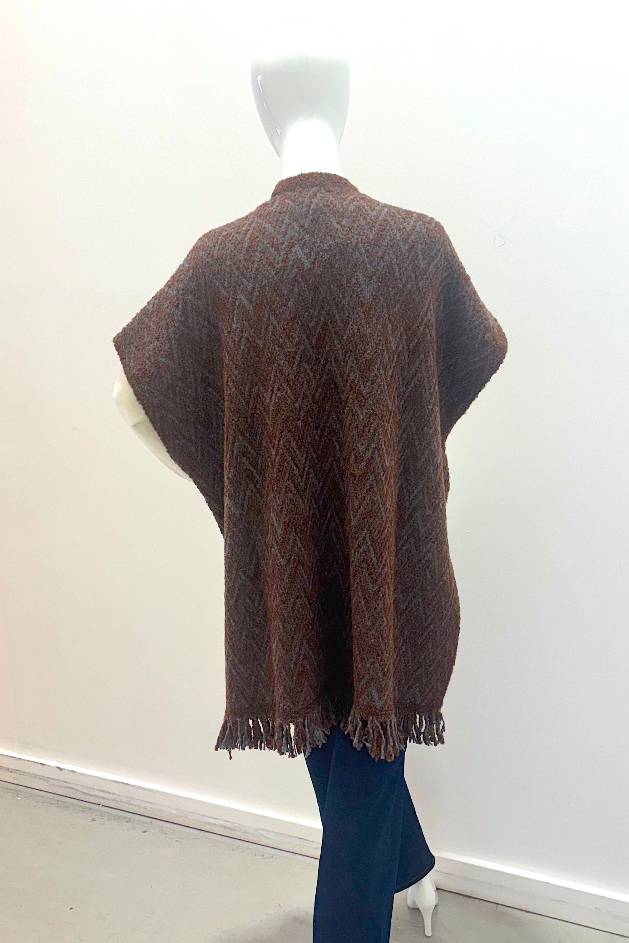 Tonet Cape Rust Lead