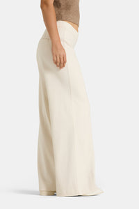 Cambio Amber Winter White