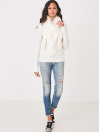 Écharpe triangulaire en cachemire à franges Repeat