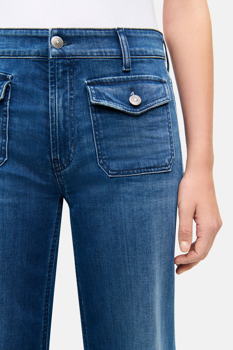 Cambio Aimee Patched Pocket Wide-Fit Long Jeans