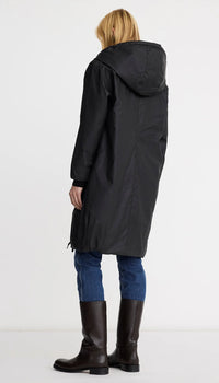Smythe Dark and Stormy Black