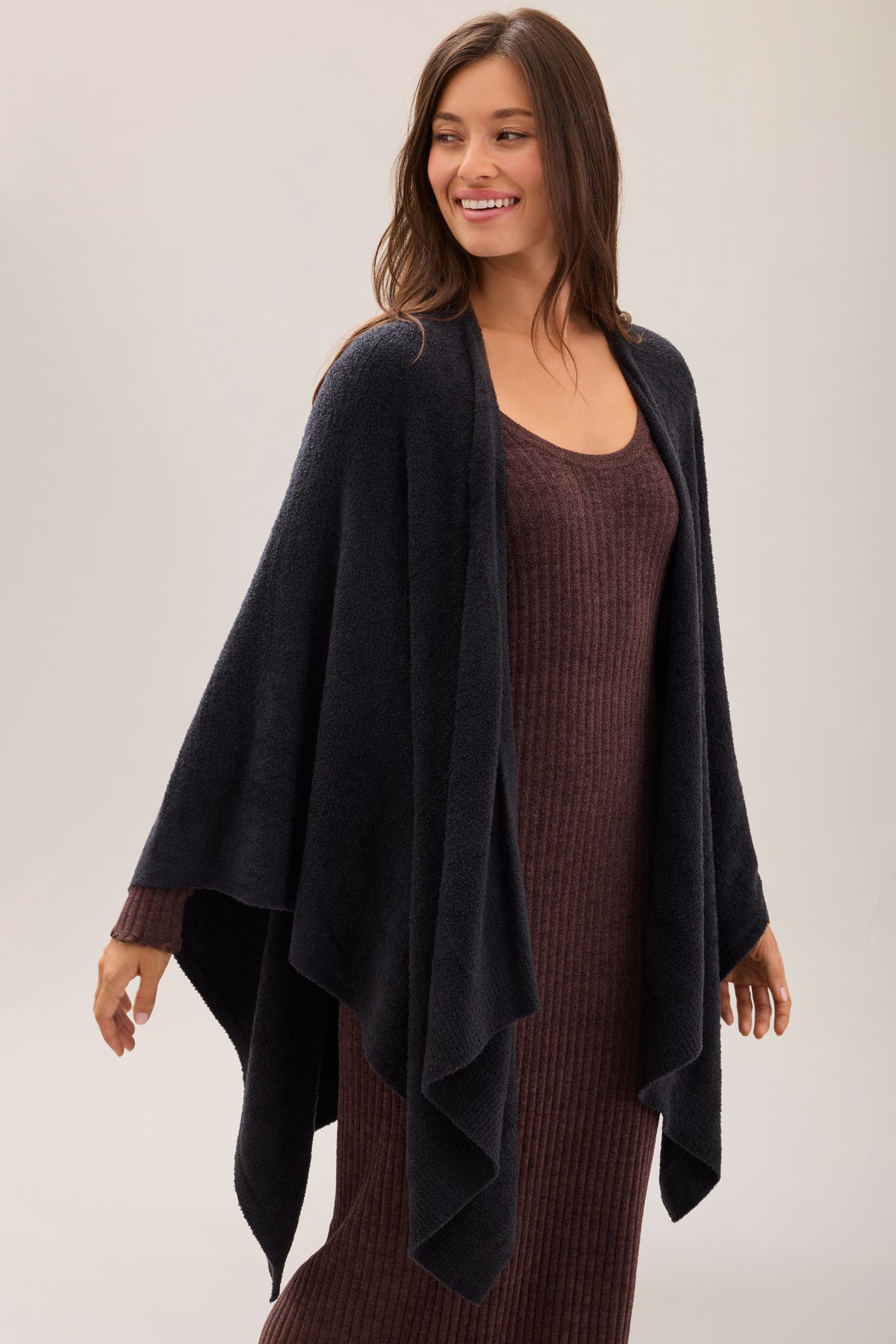 Barefoot Dreams Womens Light Weekend Wrap Black