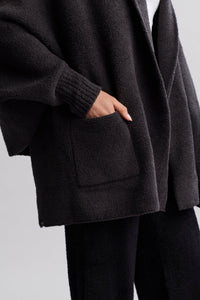 Barefoot Dreams Womens Cozychic Blanket Wrap Carbon