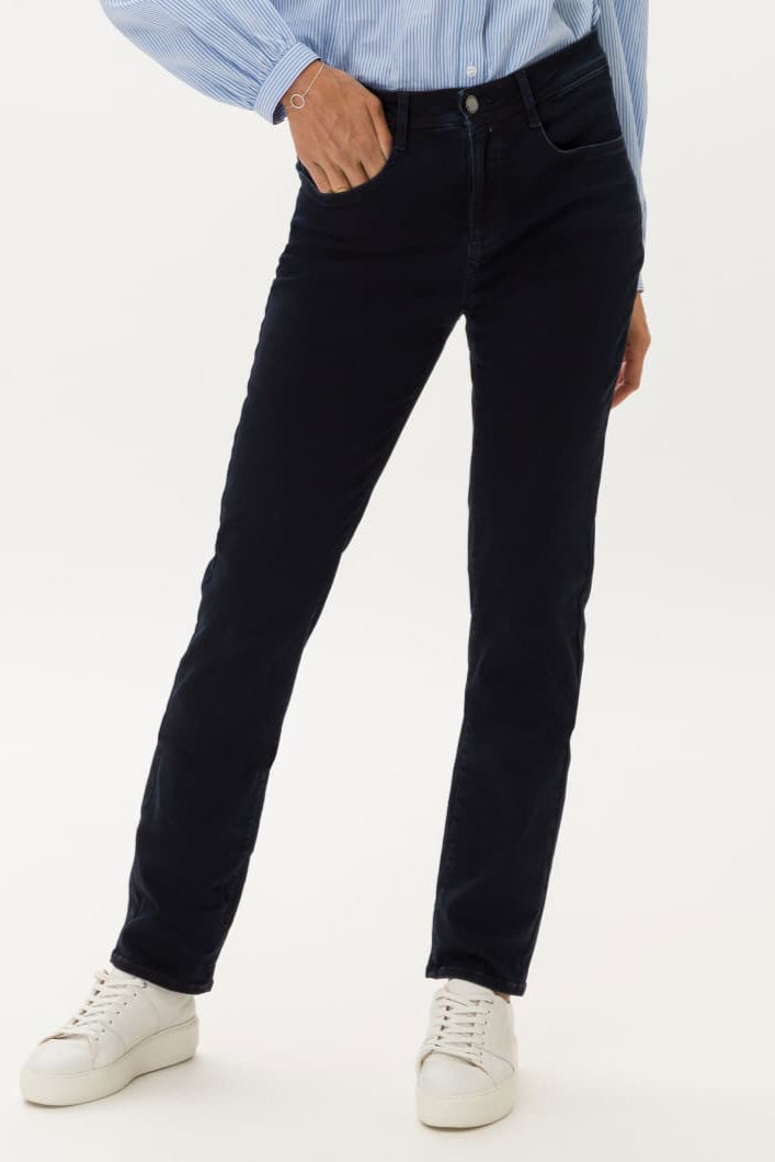 Essential Sleek Jeans