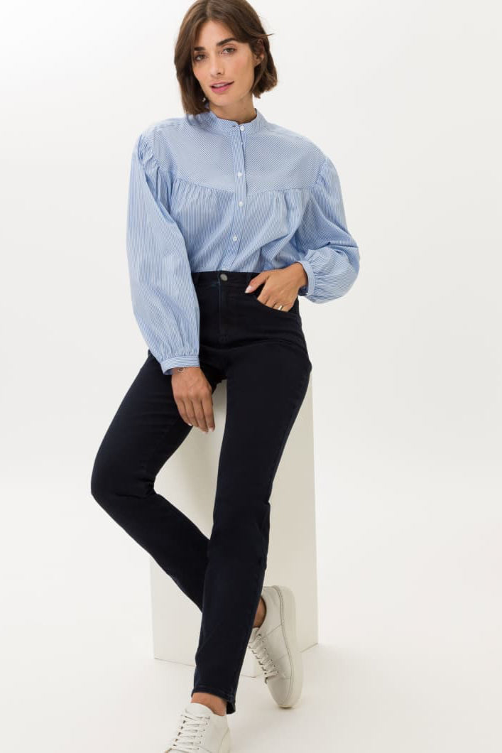 Essential Sleek Jeans