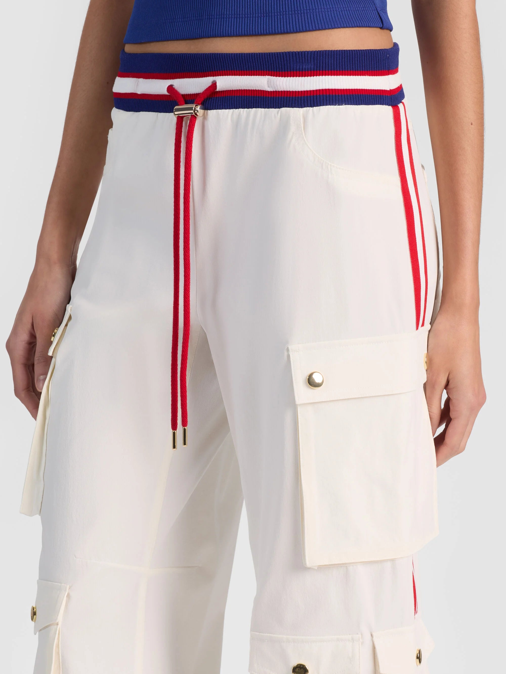 Pantalon cargo ample à enfiler Olympua MR avec bande latérale blanc cassé Alice & Olivia