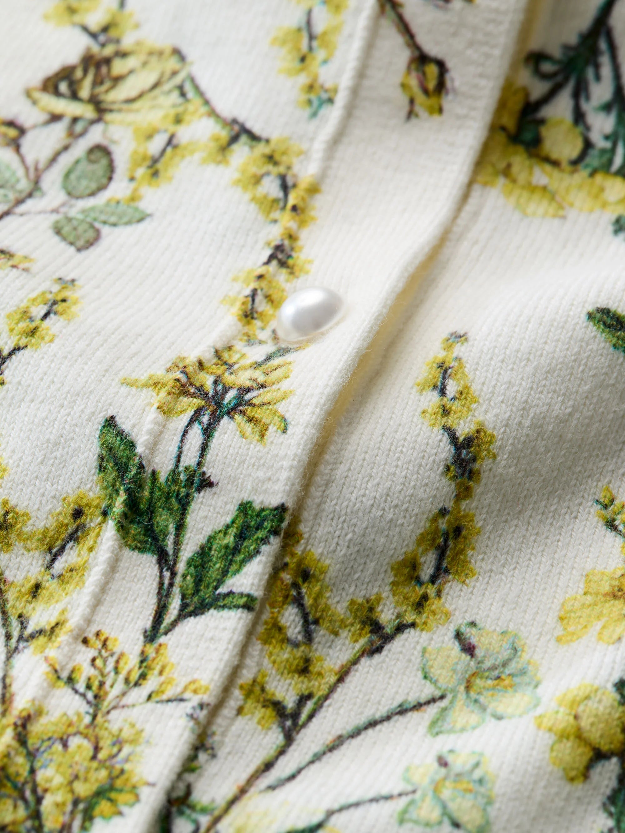 Alice + Olivia Carson Printed Cardigan - Fresh Air Butter