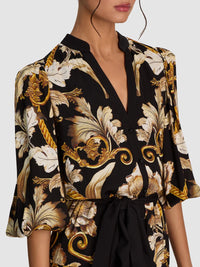 Mini-robe chemise Alice + Olivia Antonette à manches blousantes et jupe à volants, avec ceinture à nouer, Noir Élégance blanc cassé