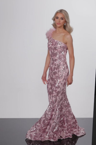 Robe sirène à sequins Jovani avec détails en plumes d'autruche