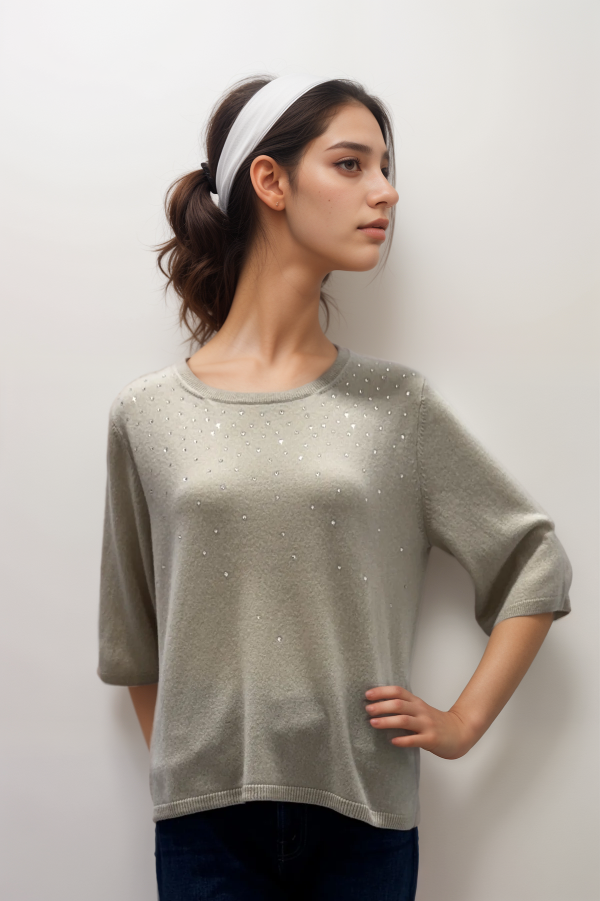 Pull orné de cristaux Repeat