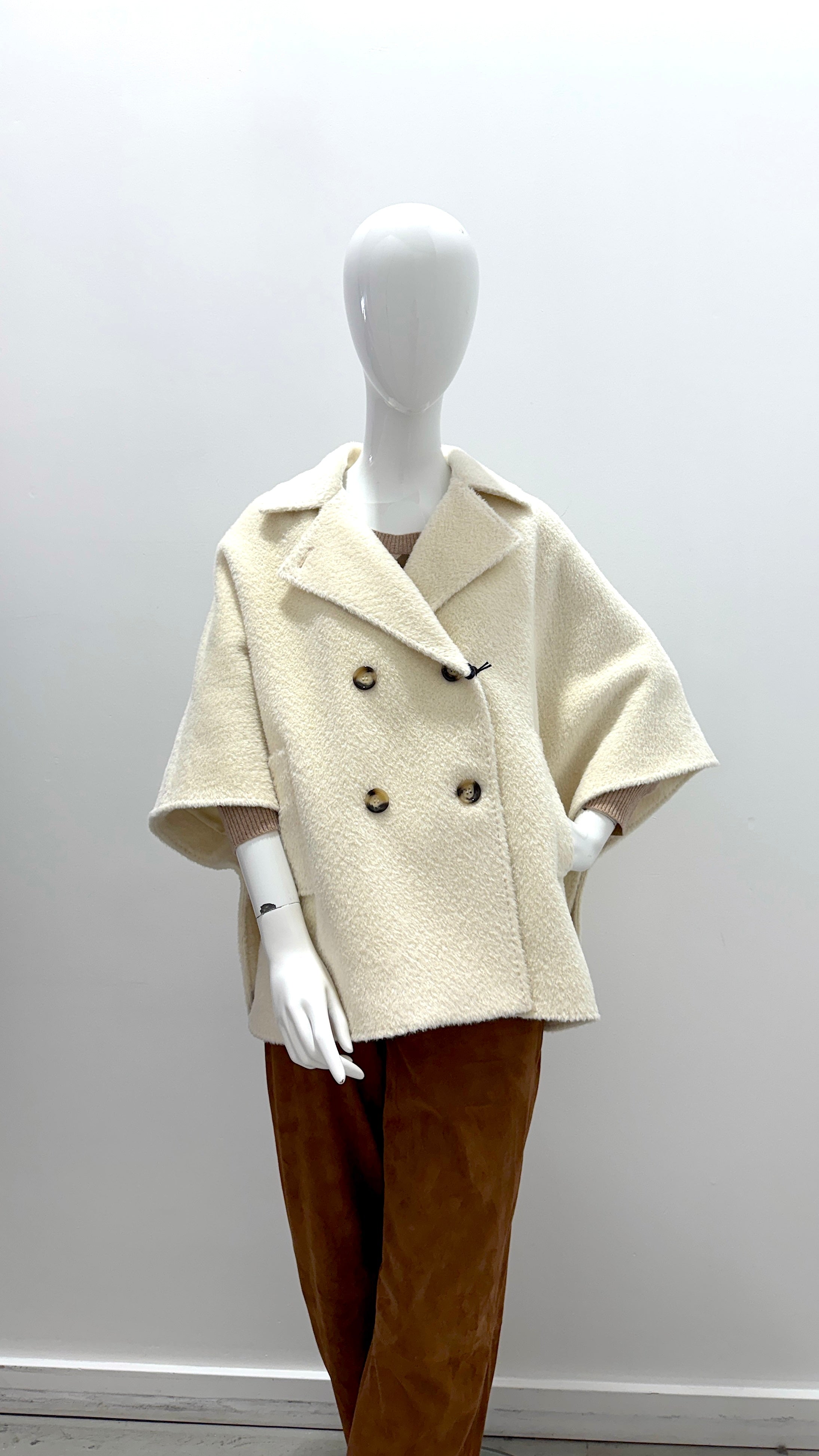 Cinzia Rocca Cape - White