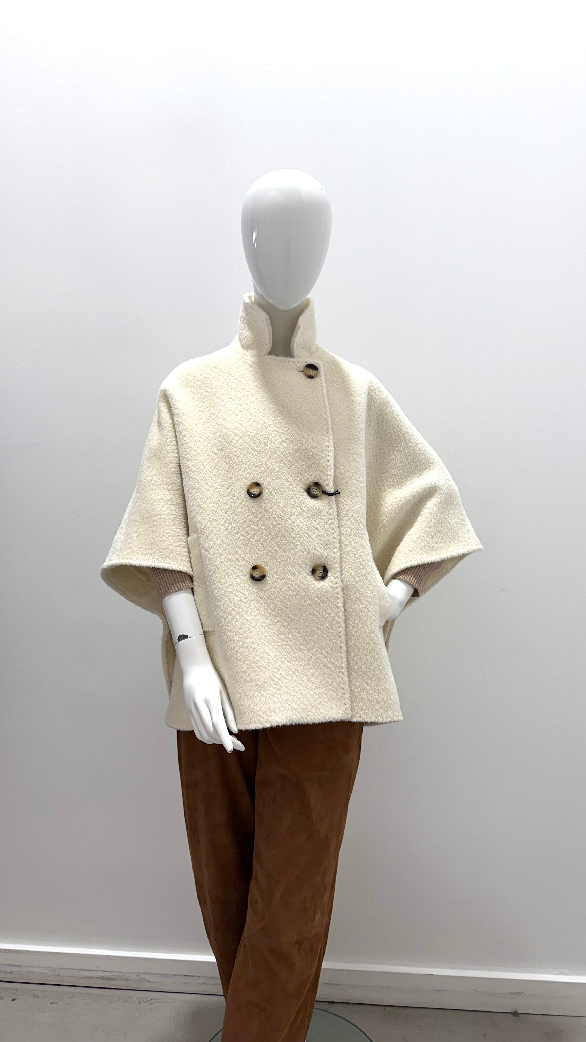 Cinzia Rocca Cape - White