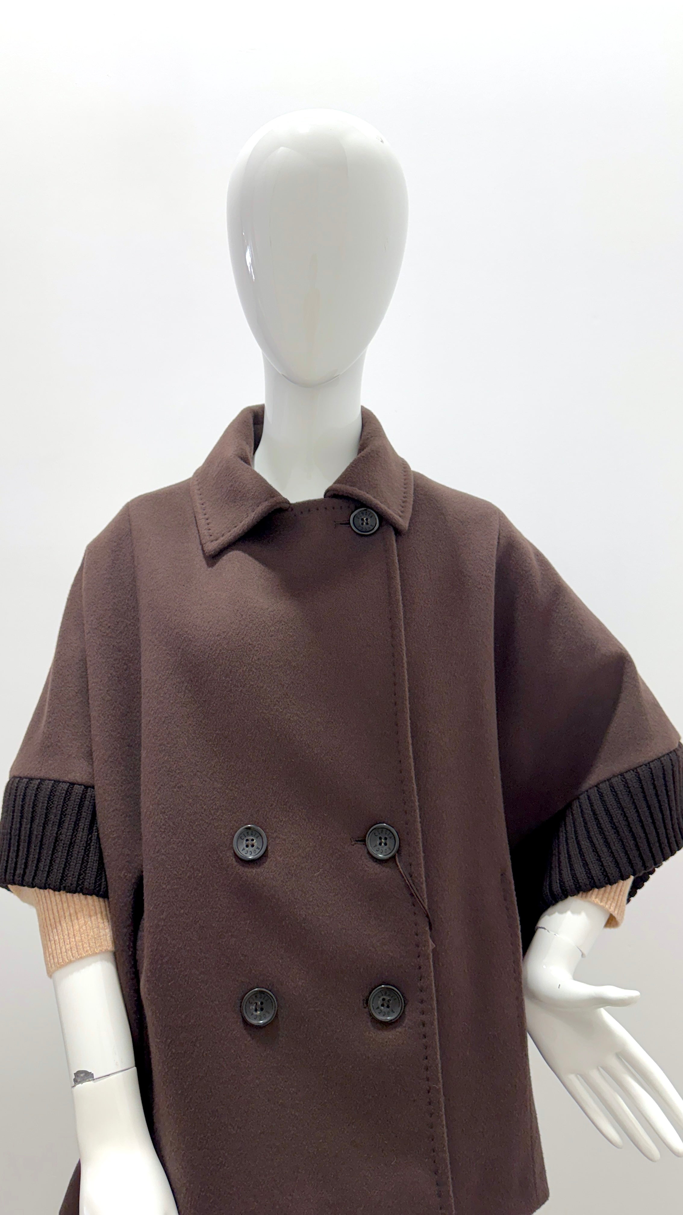 Cinzia Rocca Cape - Vicuna