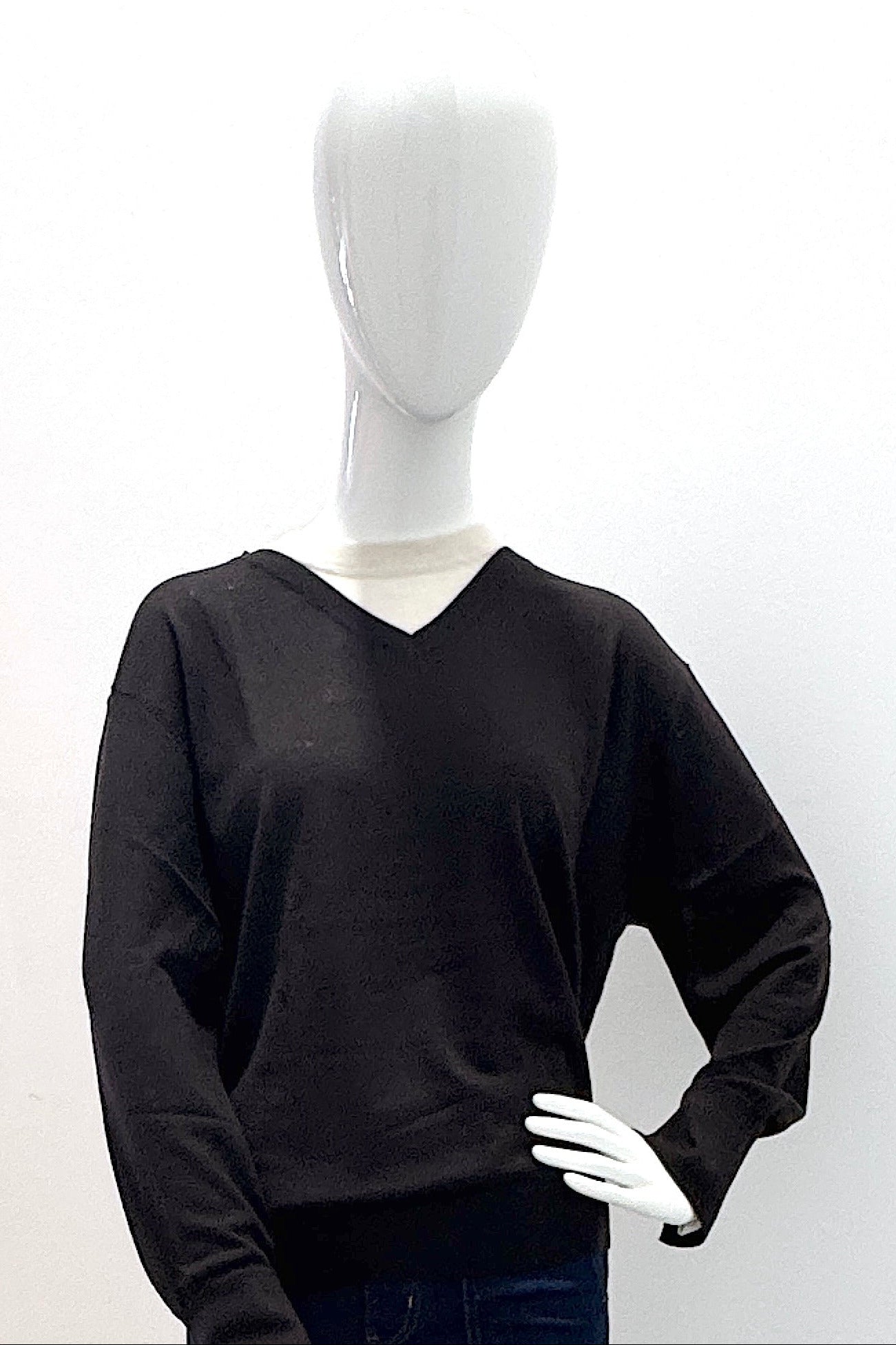 White + Warren Superfine Merino V-Neck Dark Cacao/Ivory Trim