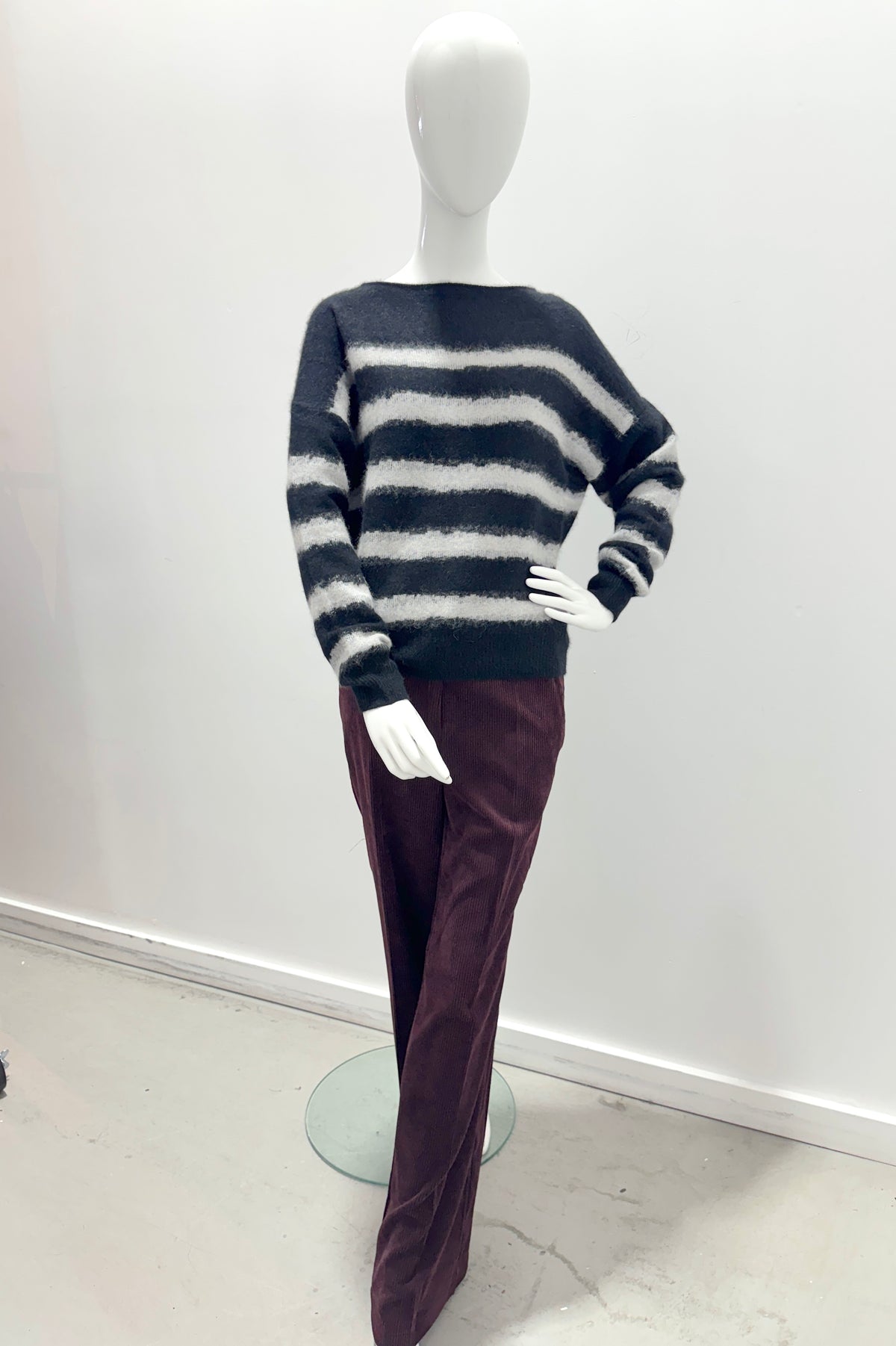 Majestic Filatures Merino Fox Stripe Knit Long-Sleeve Boatneck Sweater Noir