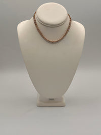 Tres chic Pink Rose Necklace