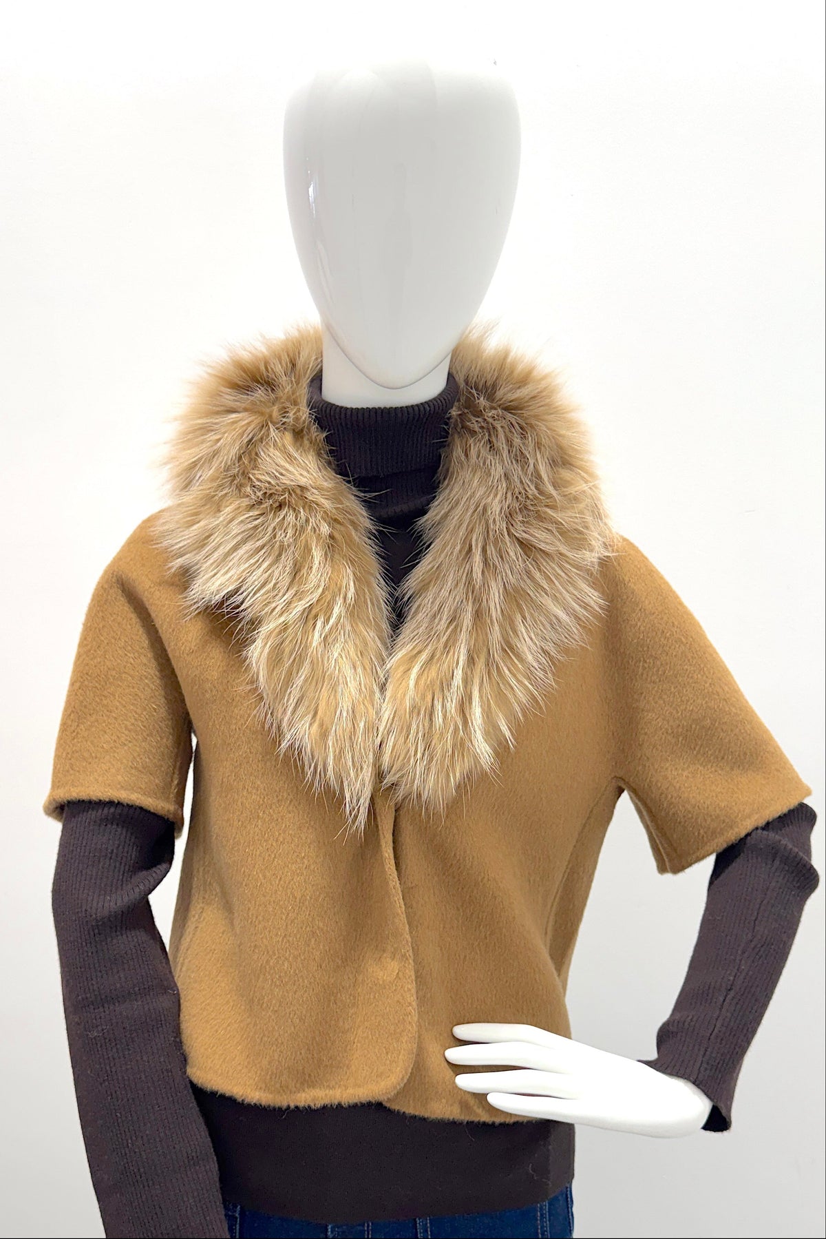 Pissenlit Shortsleeve Cashmere Jacket with Fur Collar Warm Camel