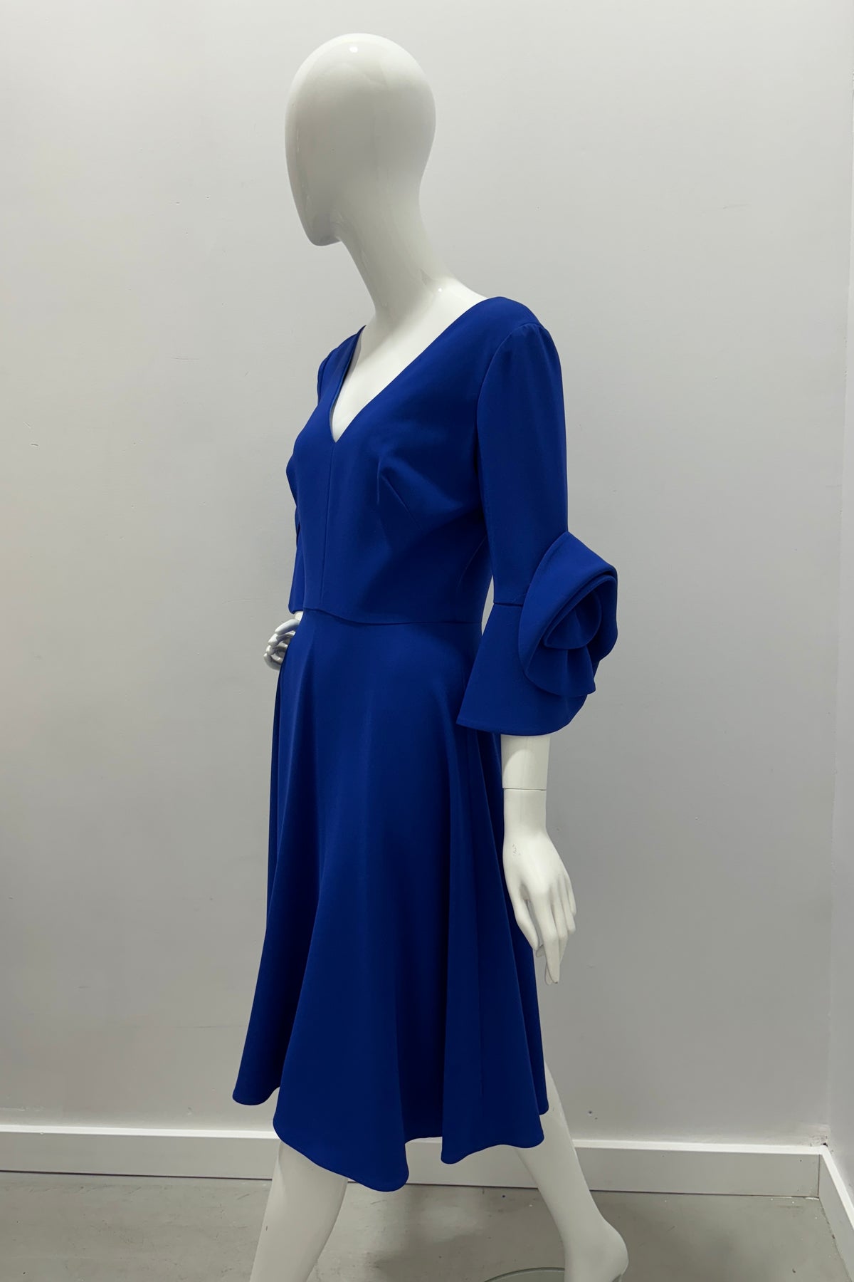 Frascara Designer Robe jupe trapèze à manches longues et col en V à fleurs