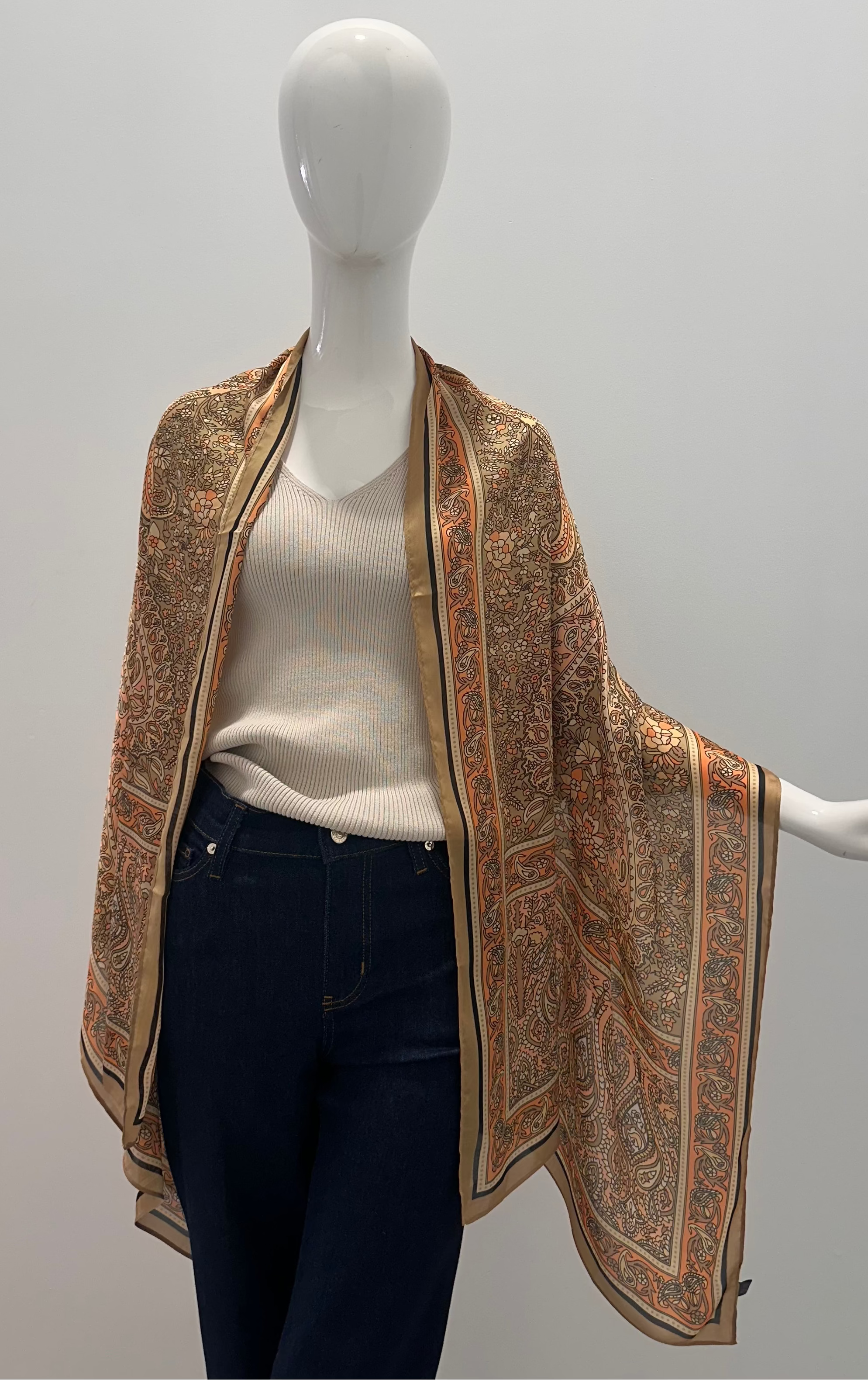 Châle en soie à motif cachemire royal