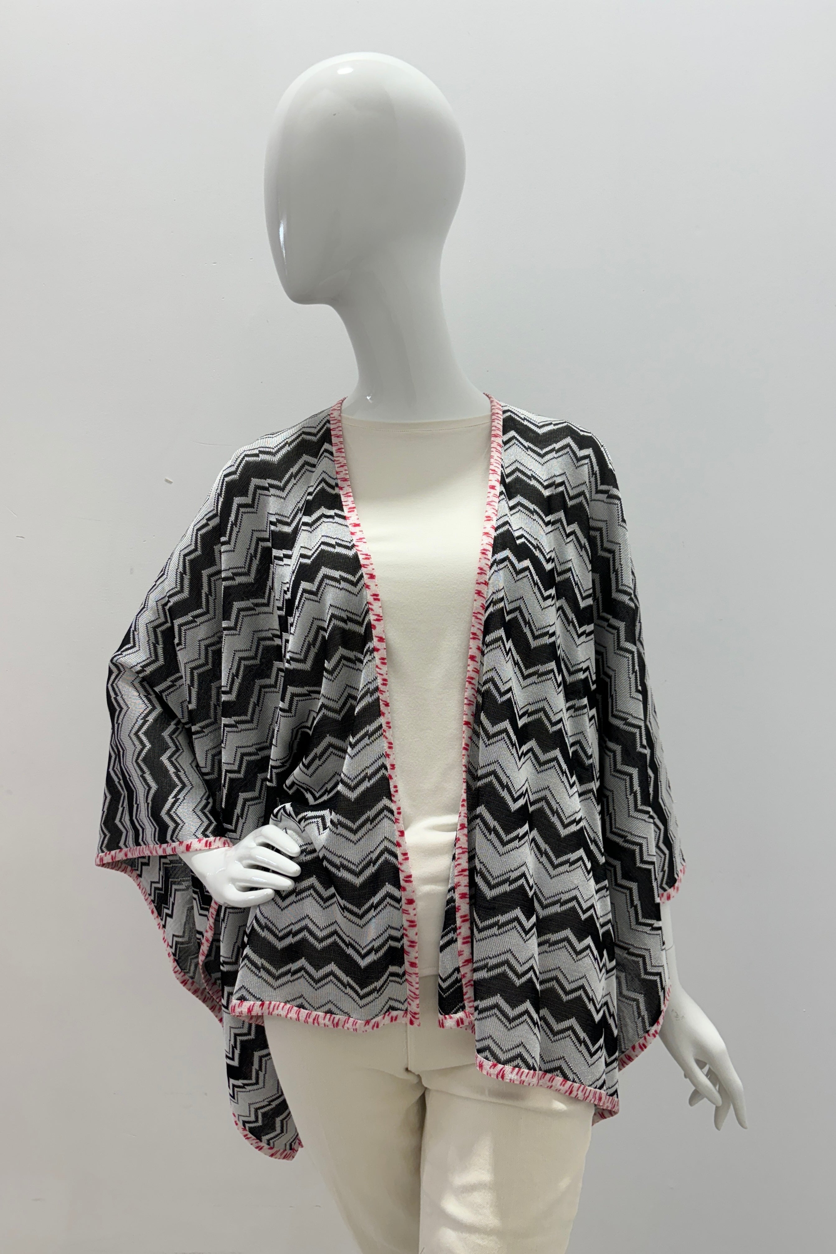 Missoni Zig Zag Knit Poncho – Très Chic