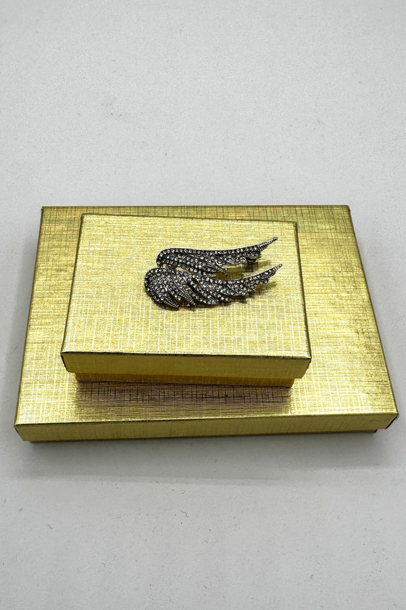 Tres Chic Angel Wings Broach