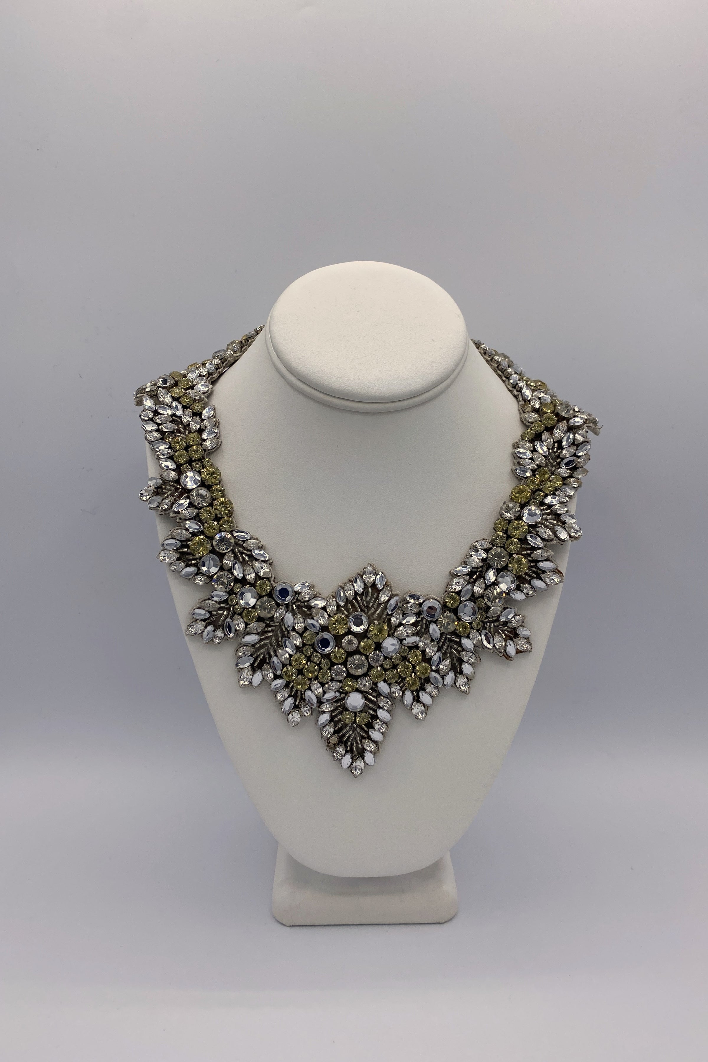 Elen Henderson Rhinestone Pearl Statement Necklace – Très Chic