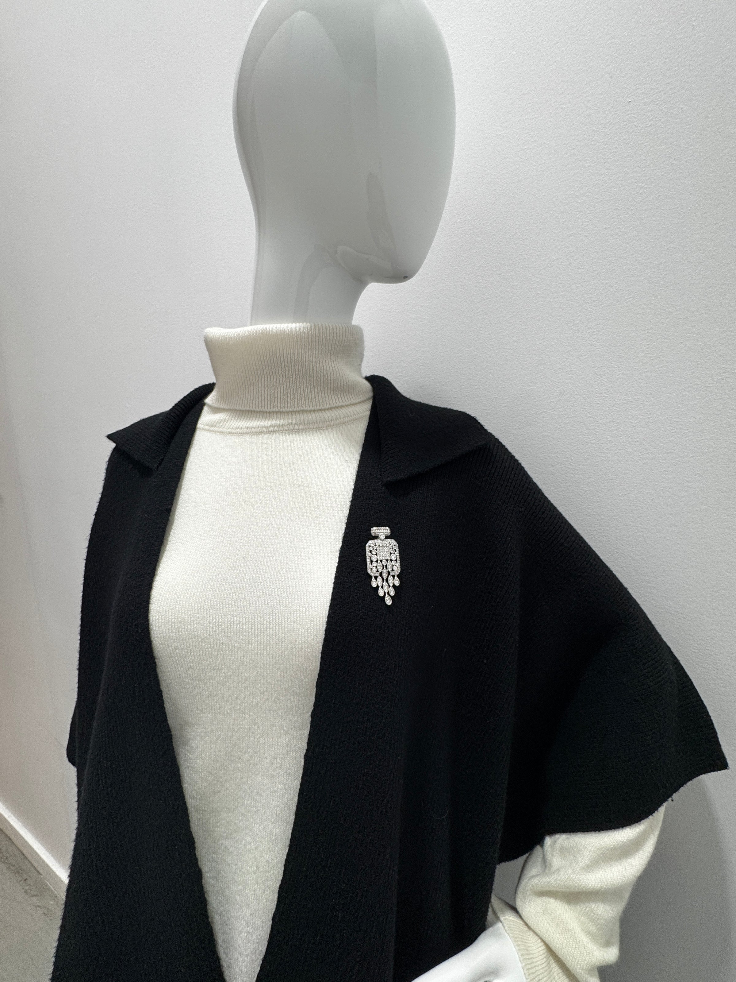 Tres Chic Pavé-Set Silver Brooch