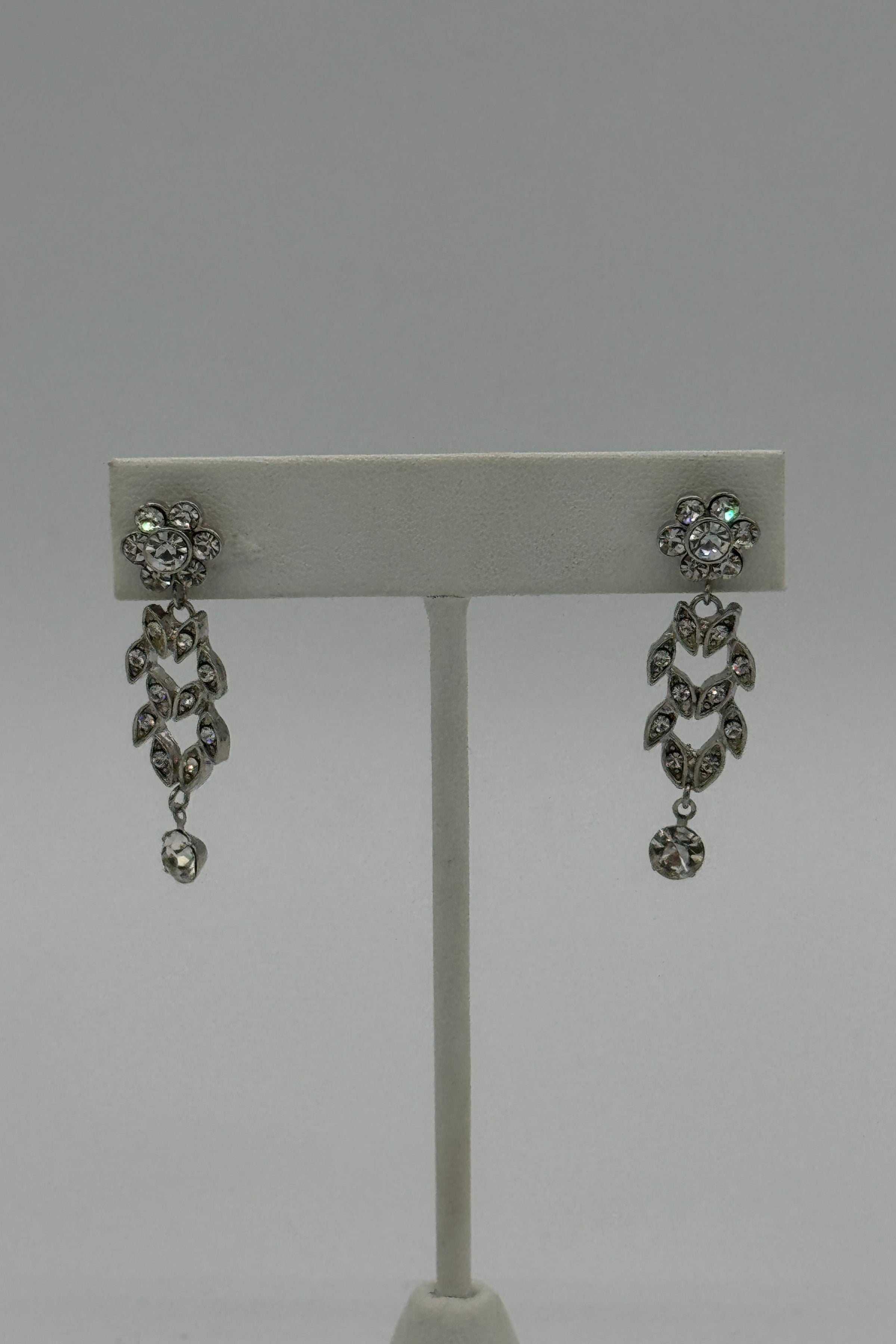 Elen Henderson Flower Design Neckalce and earring set