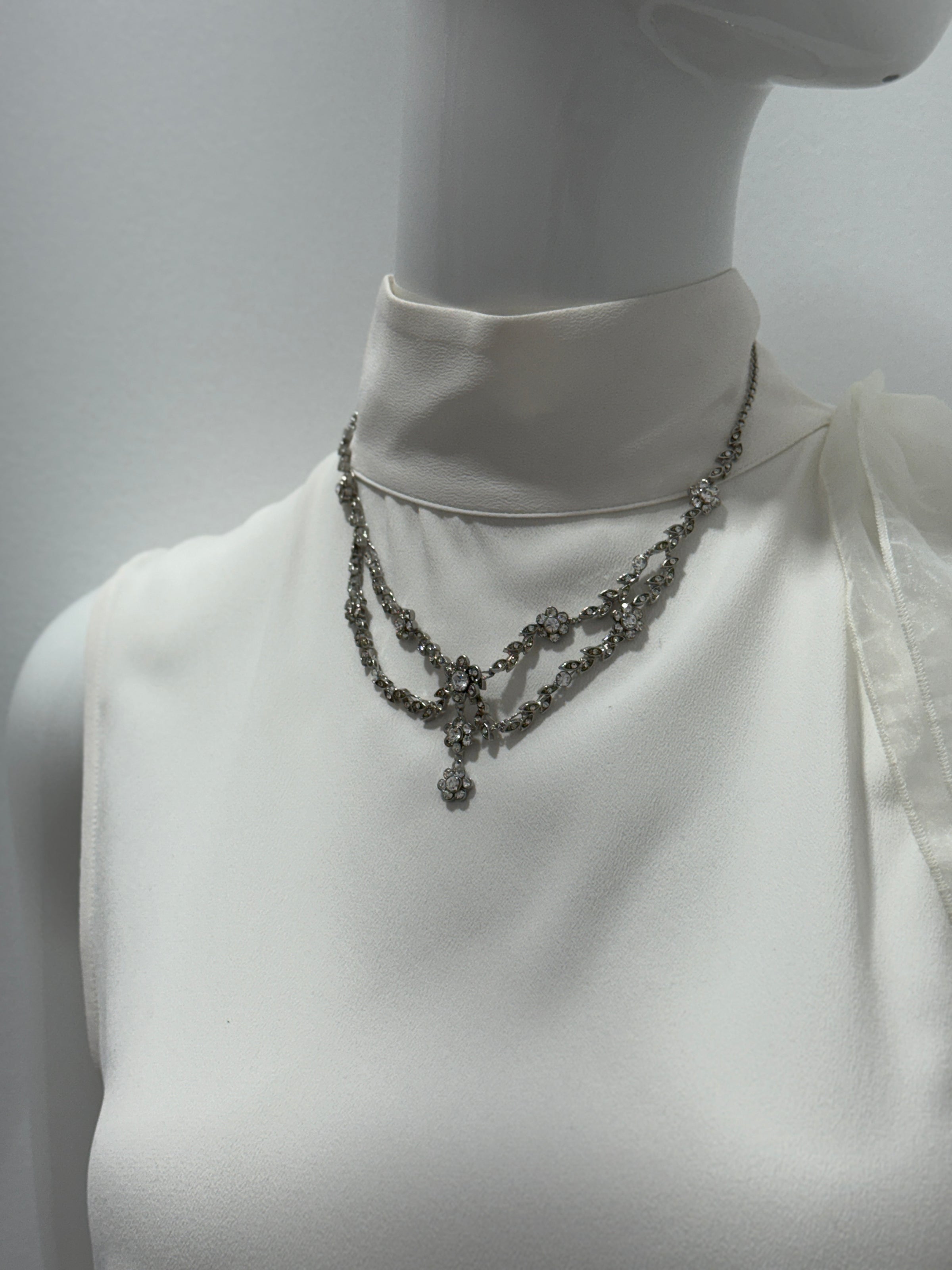 Elen Henderson Flower Design Neckalce and earring set