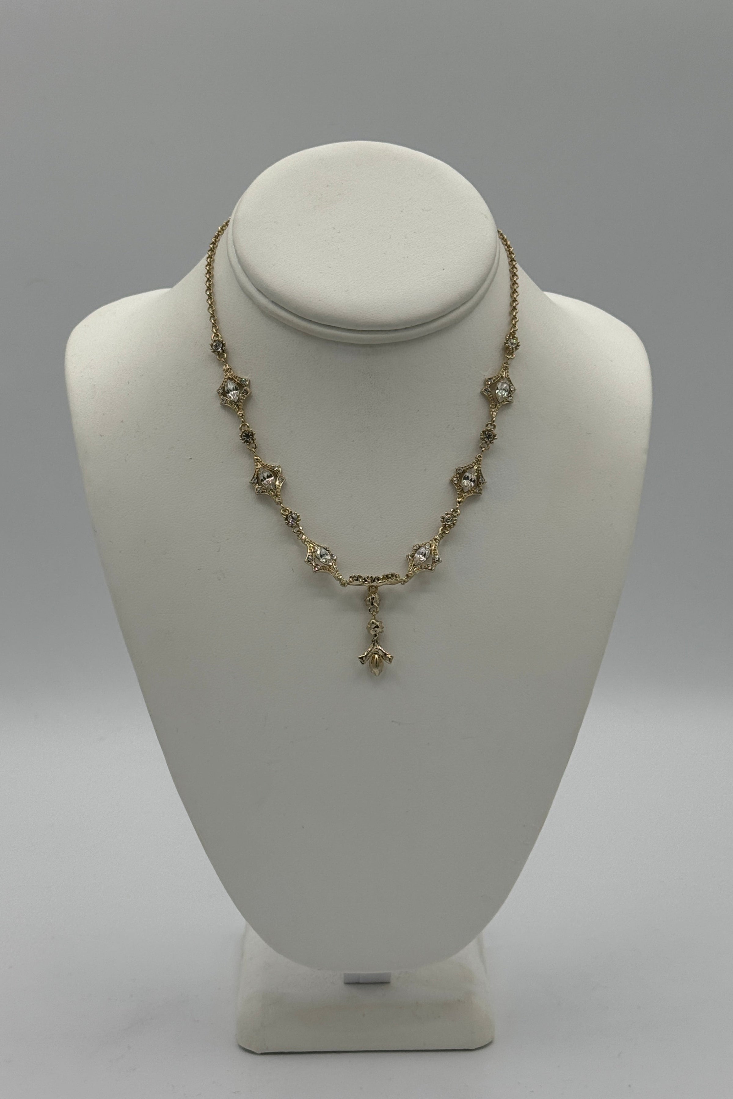 ELEN HENDERSON 9639NL GOLD AND CRYSTAL LEAF WITH EARRINGS