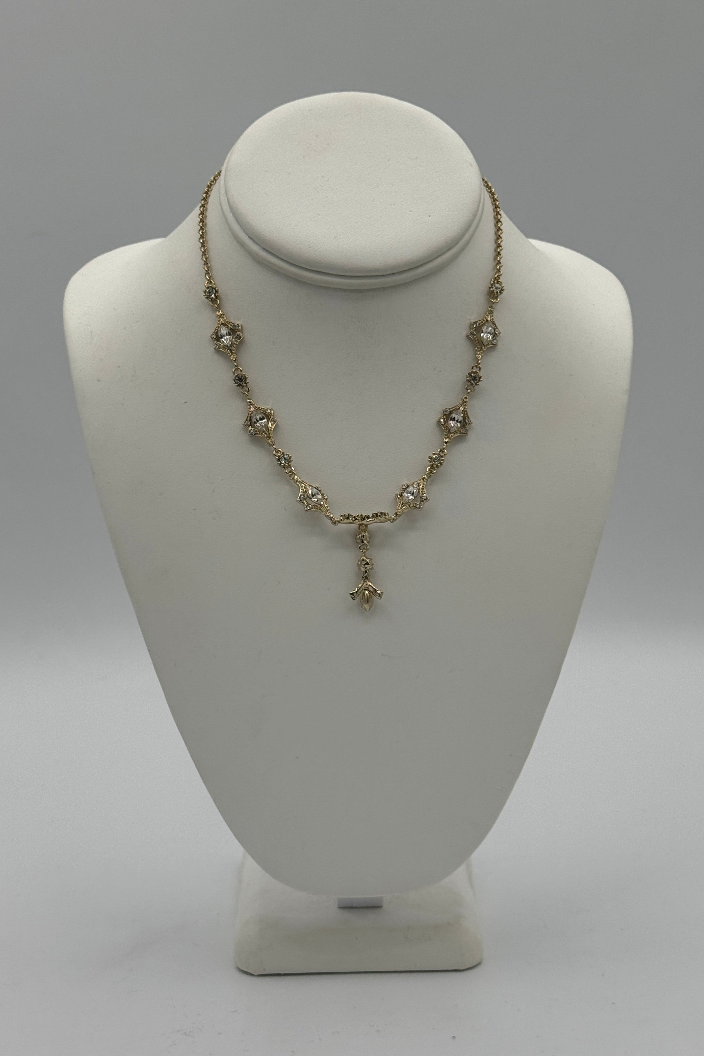 ELEN HENDERSON 9639NL GOLD AND CRYSTAL LEAF WITH EARRINGS