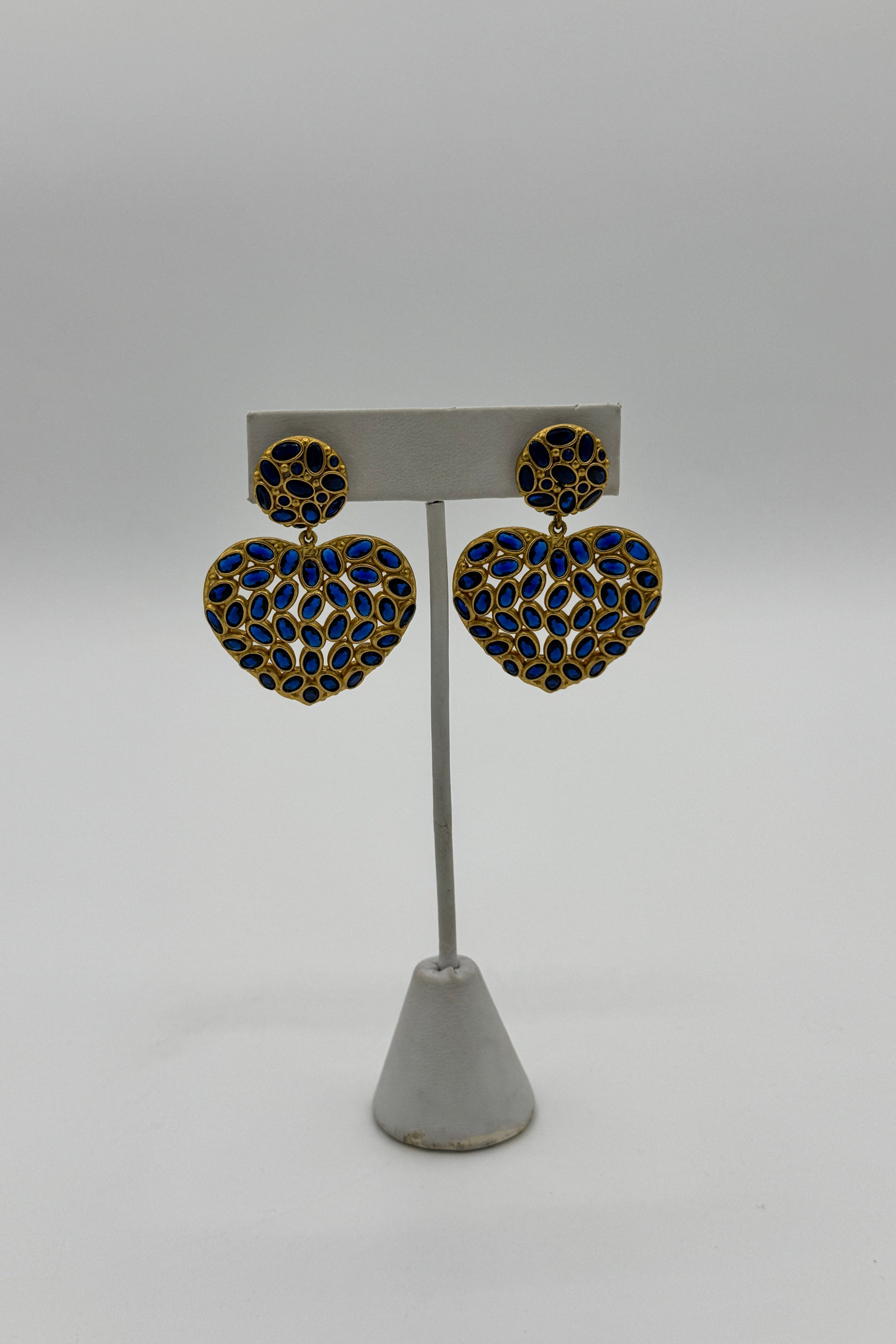 Boucles d'oreilles en forme de cœur ornées de cristaux Tres Chic