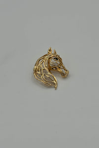 Tres Chic Horse Broach