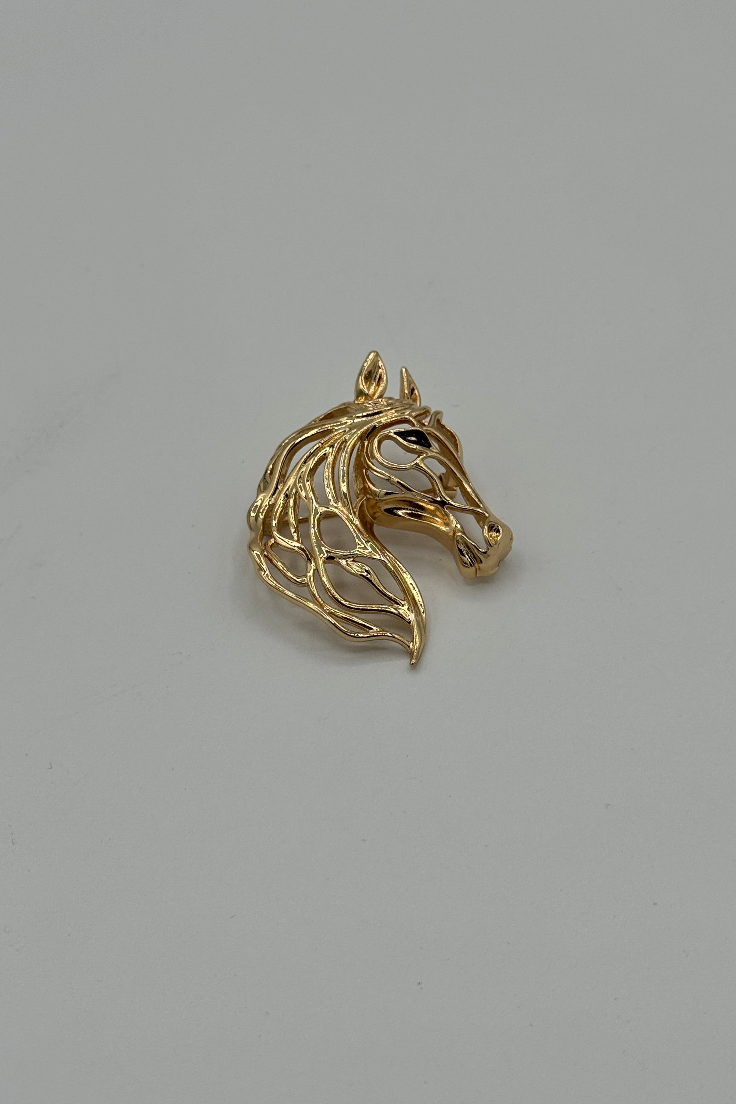 Tres Chic Horse Broach